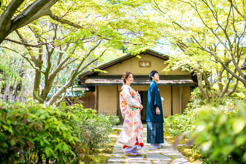 大阪/万博公園 Pre-Wedding Photo Package in Osaka