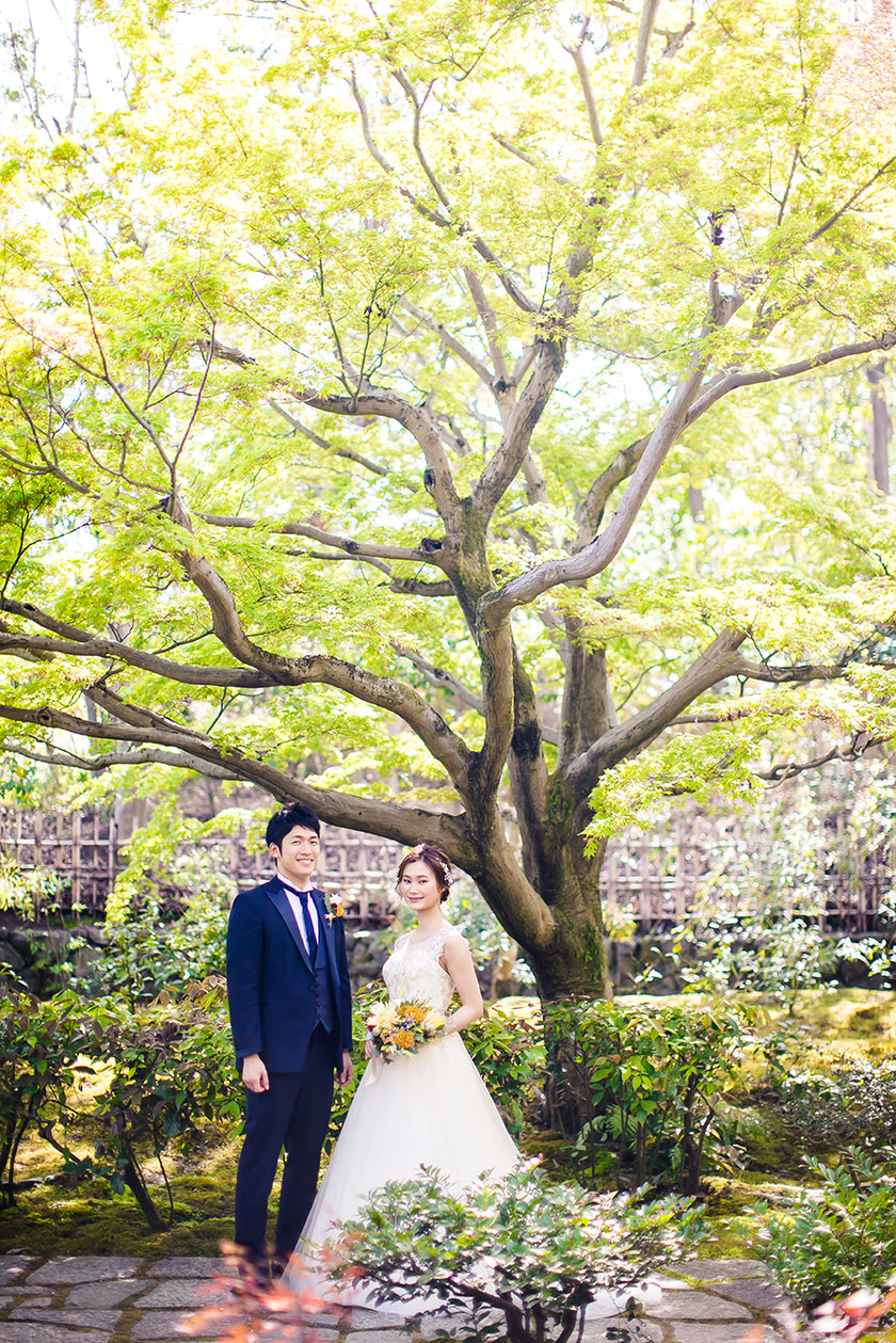 大阪/万博公園 Pre-Wedding Photo Package in Osaka