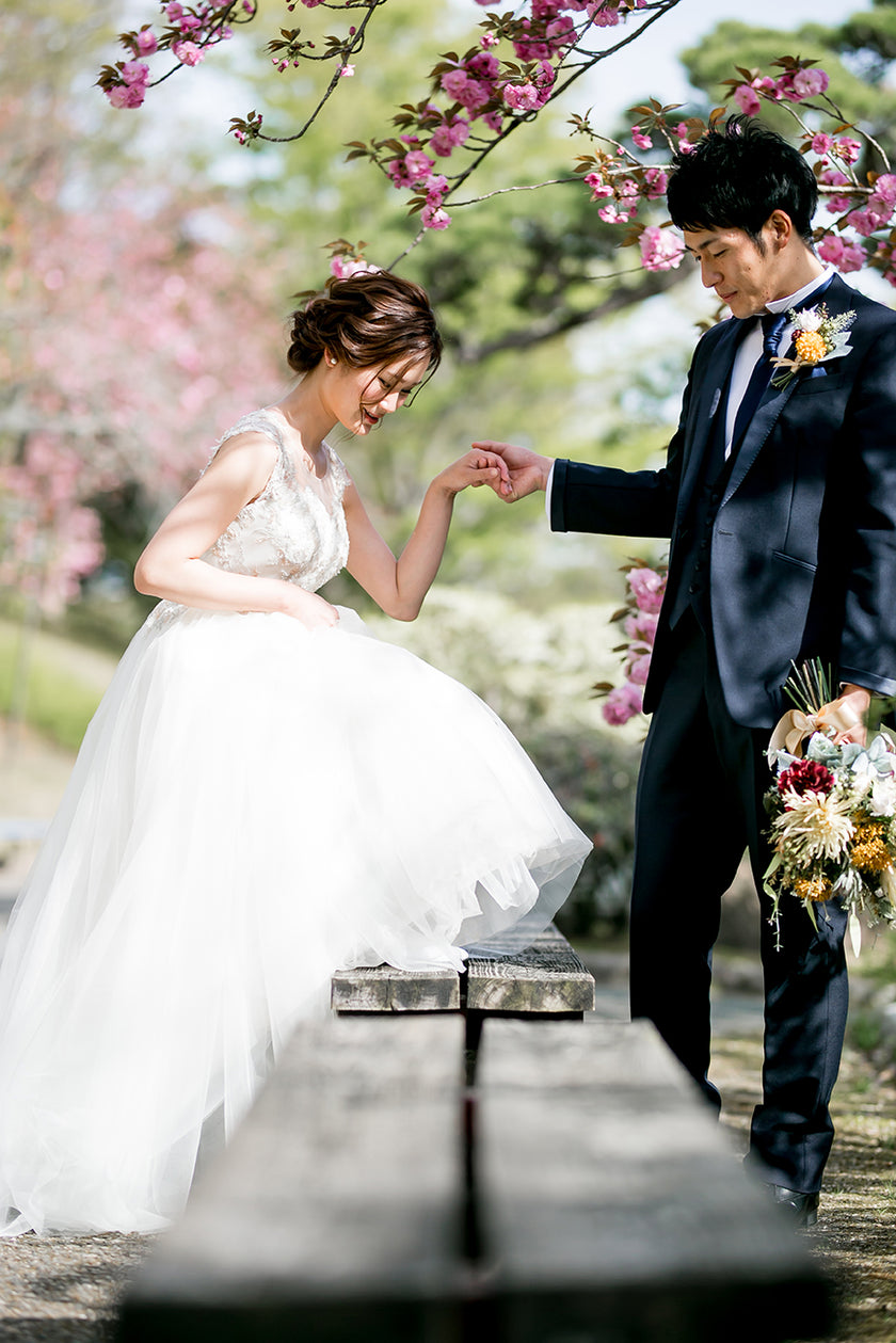 大阪/万博公園 Pre-Wedding Photo Package in Osaka