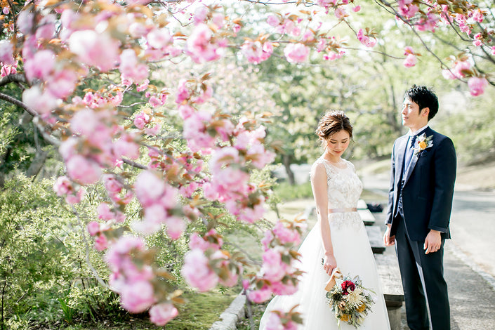 大阪/万博公園 Pre-Wedding Photo Package in Osaka